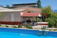 Пансионат "Natali Resort": бассейн, на заднем плане гостиница