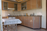 Пансионат "Natali Resort", частный коттедж №23: Кухня, стиральная машина, мебель, посуда